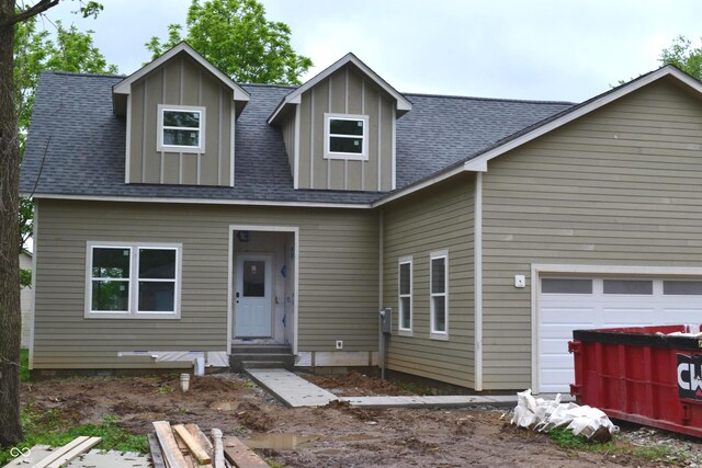 262 Jefferson Vly, Coatesville, IN 46121 - view of front of property with roof with shingles, board and batten siding, and entry steps