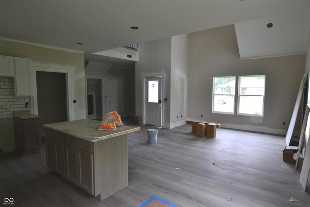 262 Jefferson Vly, Coatesville, IN 46121 - kitchen with open floor plan, light wood-style flooring, and baseboards
