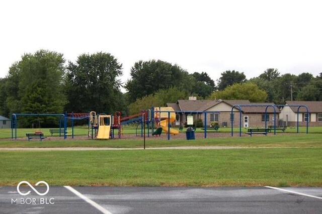 262 Jefferson Vly, Coatesville, IN 46121 - communal playground with a yard