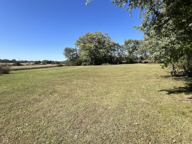 5855 S County Road 800 E, Coatesville, IN 46121 - view of green lawn