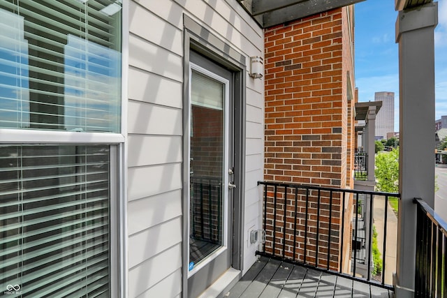 727 N Illinois St Unit 202, Indianapolis, IN 46204 - view of balcony