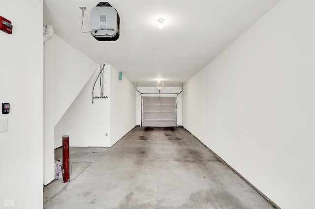 727 N Illinois St Unit 202, Indianapolis, IN 46204 - view of garage