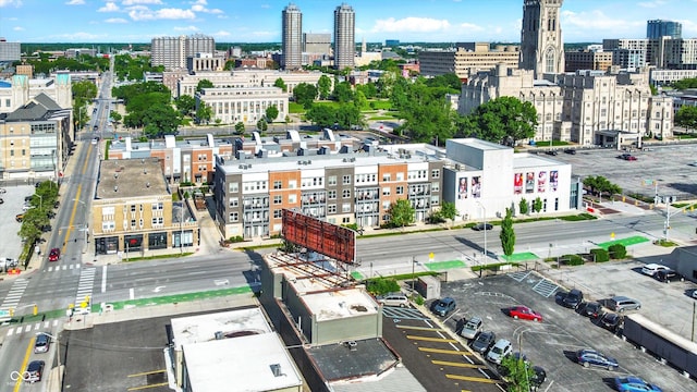 727 N Illinois St Unit 202, Indianapolis, IN 46204 - city view