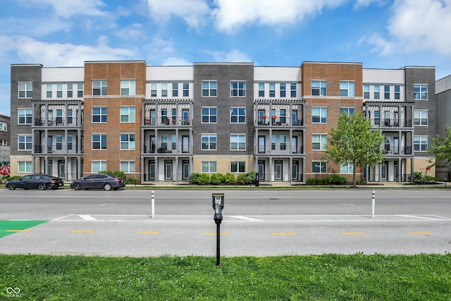 727 N Illinois St Unit 202, Indianapolis, IN 46204 - view of building exterior