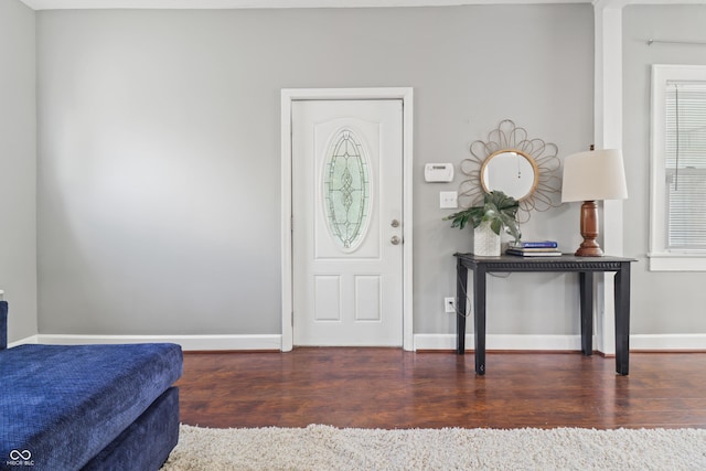 1720 Woodlawn Ave, Indianapolis, IN 46203 - entryway featuring wood finished floors and baseboards