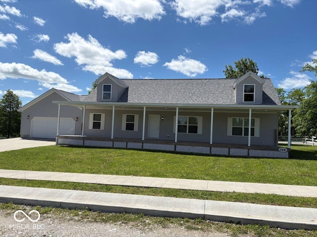 844 Ben Franklin St, Cloverdale, IN 46120 - view of front facade featuring a porch, concrete driveway, a front lawn, a garage, and roof with shingles