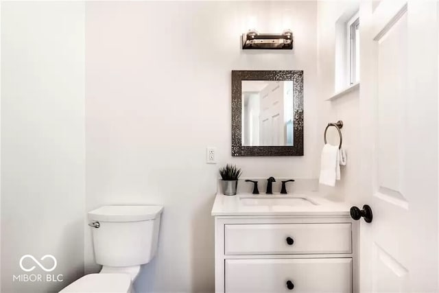 918 S State Ave, Indianapolis, IN 46203 - bathroom with toilet and vanity