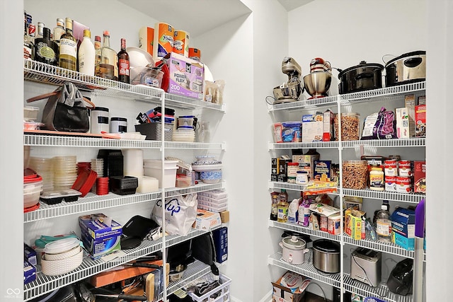 7312 Drum Castle Ct, Indianapolis, IN 46259 - view of pantry