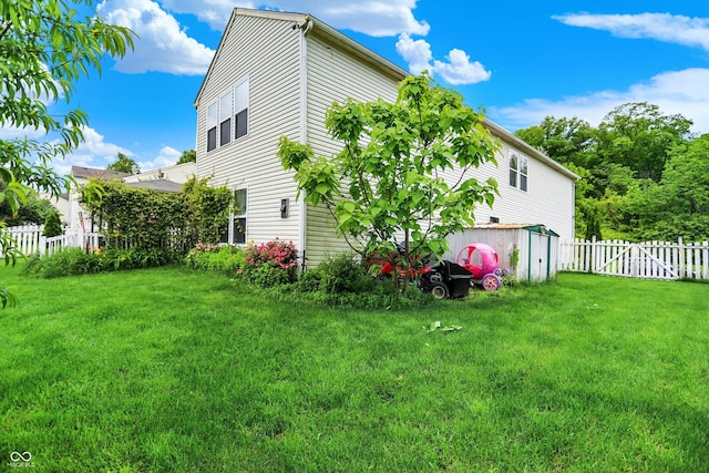 9001 Harrison Run Ct, Indianapolis, IN 46256 - view of side of property