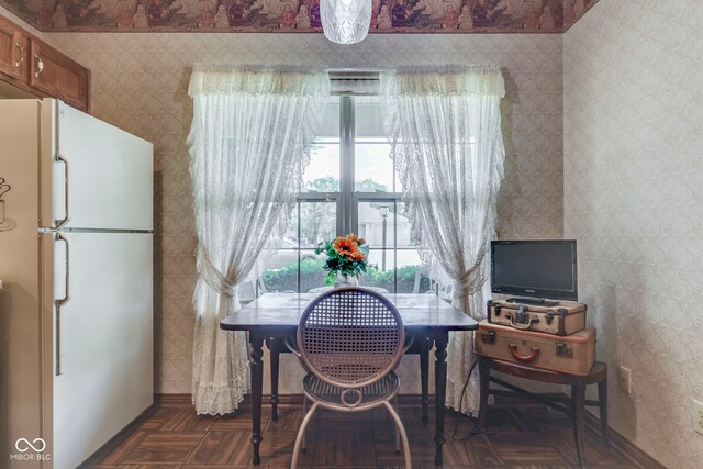 2025 Flamingo Way, Franklin, IN 46131 - dining area featuring wallpapered walls and baseboards