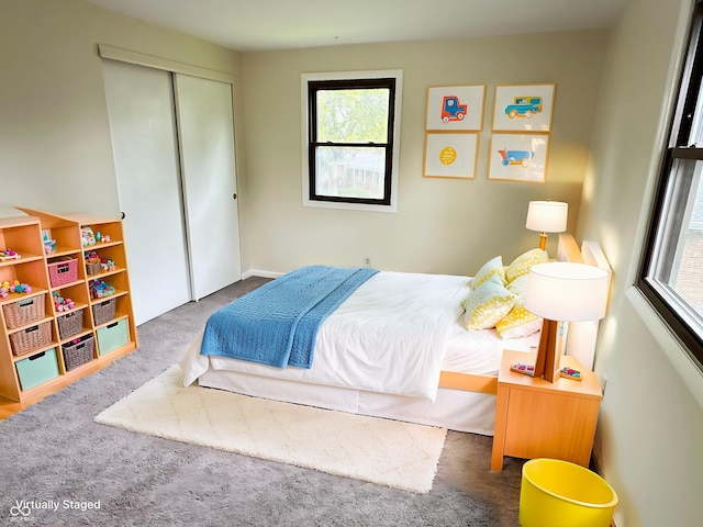 5130 Navajo Ct, Columbus, IN 47203 - carpeted bedroom with a closet