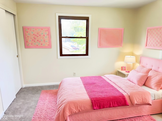5130 Navajo Ct, Columbus, IN 47203 - carpeted bedroom with baseboards