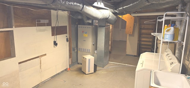3107 N 100 W, Shelbyville, IN 46176 - utility room with heating unit