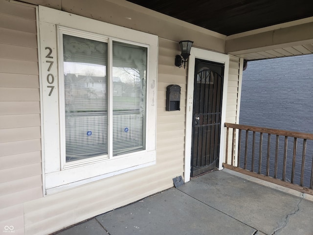 2707-2709 N College Ave, Indianapolis, IN 46205 - property entrance with covered porch
