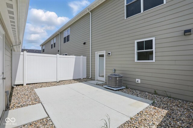 3947 Wren Dr, Brownsburg, IN 46112 - view of patio / terrace featuring central AC