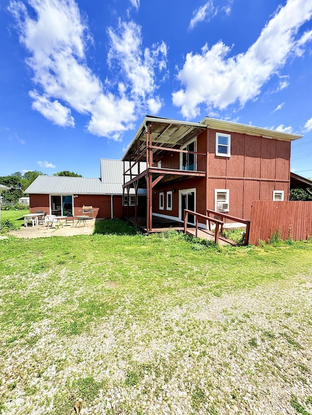 404 S Indiana St, Roachdale, IN 46172 - back of house with a patio area