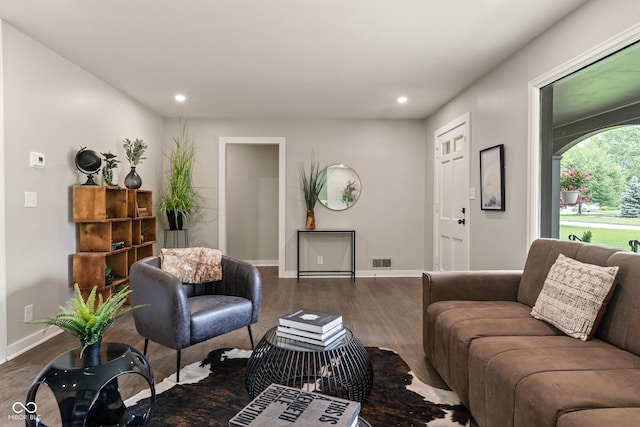 3526 Westfield Dr, Anderson, IN 46011 - living room featuring dark wood-style floors, recessed lighting, and baseboards