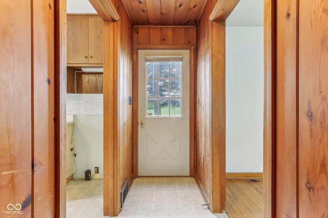 6012 S 625 W, Pendleton, IN 46064 - view of doorway