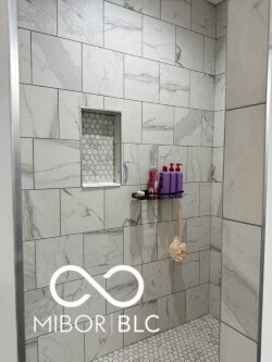 217 N Liberty Blvd, Mooresville, IN 46158 - bathroom with a tile shower