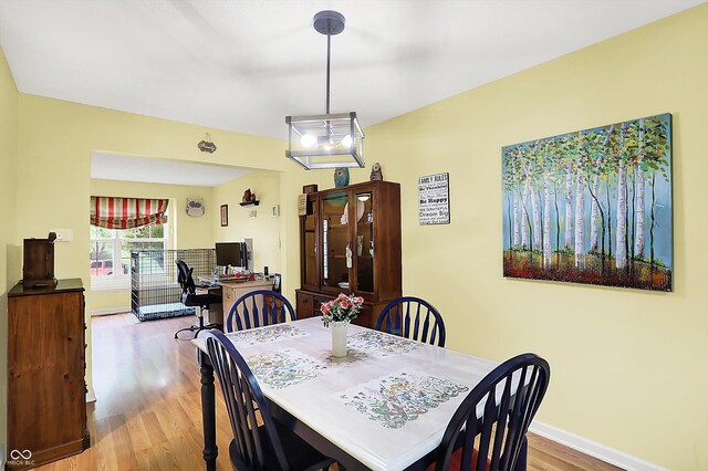 2623 Senators Way, Indianapolis, IN 46217 - dining room with wood finished floors and baseboards