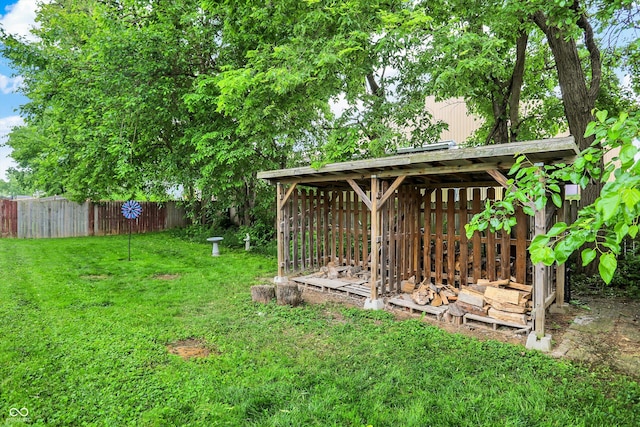 2623 Senators Way, Indianapolis, IN 46217 - view of yard with an outdoor structure