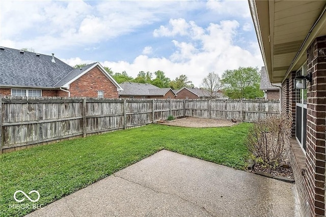 6707 Dovir Woods Dr, Sellersburg, IN 47172 - view of yard with a patio area