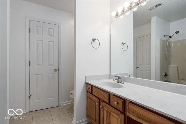 6707 Dovir Woods Dr, Sellersburg, IN 47172 - full bath featuring vanity, tile patterned flooring, toilet, baseboards, and a textured ceiling