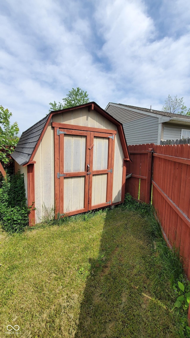 6637 Larkwood Ct, Indianapolis, IN 46241 - view of shed