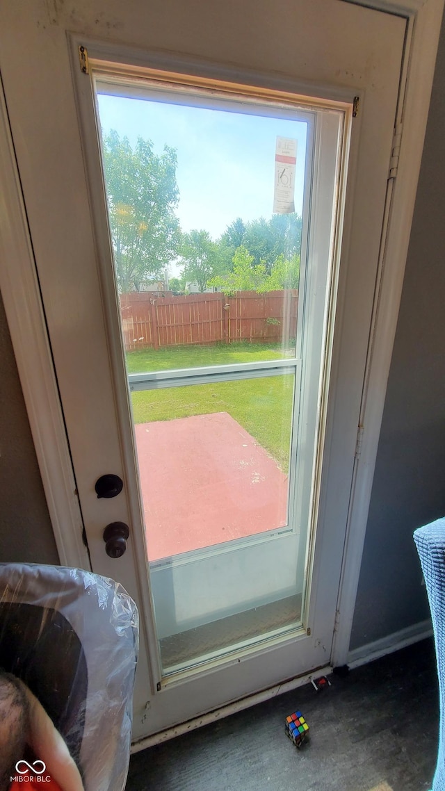 6637 Larkwood Ct, Indianapolis, IN 46241 - entryway featuring baseboards