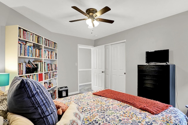 158 Handley St, Indianapolis, IN 46222 - bedroom featuring carpet, a closet, ceiling fan, and baseboards