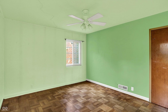 3215 E Edgewood Ave, Indianapolis, IN 46227 - unfurnished room featuring baseboards and ceiling fan