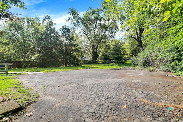 3215 E Edgewood Ave, Indianapolis, IN 46227 - view of road