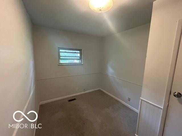907 Monroe St, Indianapolis, IN 46229 - unfurnished room featuring carpet and baseboards