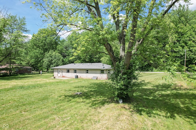 1440 N County Road 275 E, North Vernon, IN 47265 - view of yard