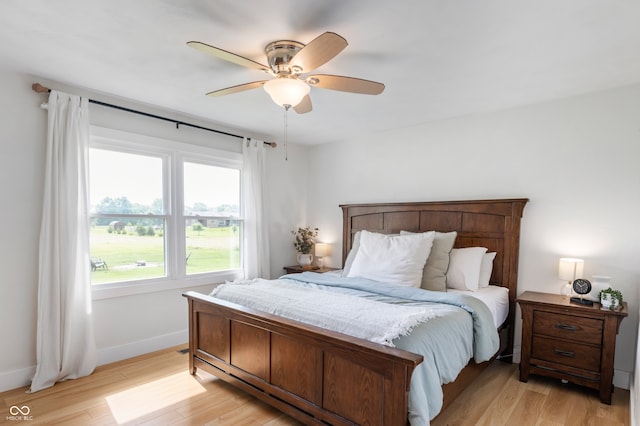 10274 S 400 W, Pendleton, IN 46064 - bedroom with light wood-style floors and a ceiling fan