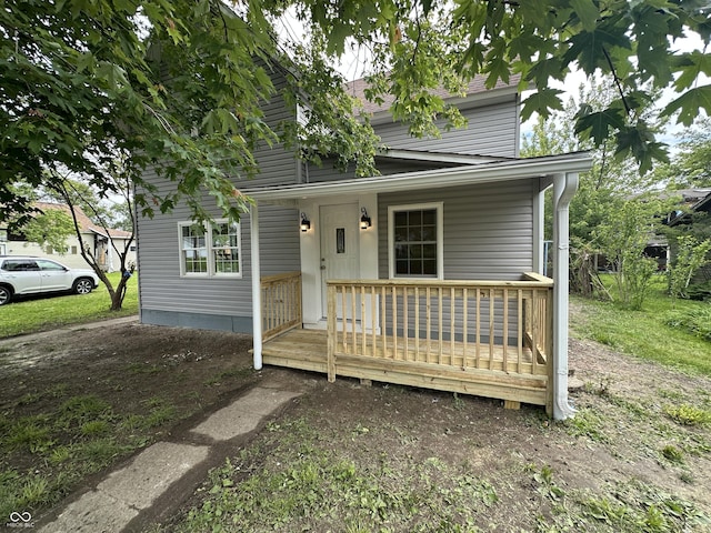 906 N Wabash Ave, Hartford City, IN 47348 - view of front of home