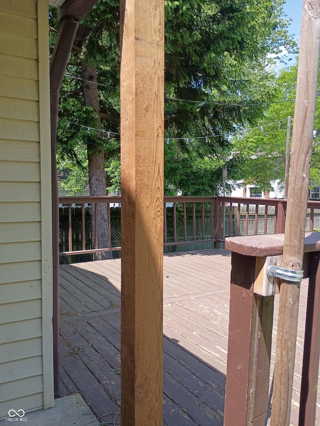 1008 E 61st St, Indianapolis, IN 46220 - view of wooden terrace