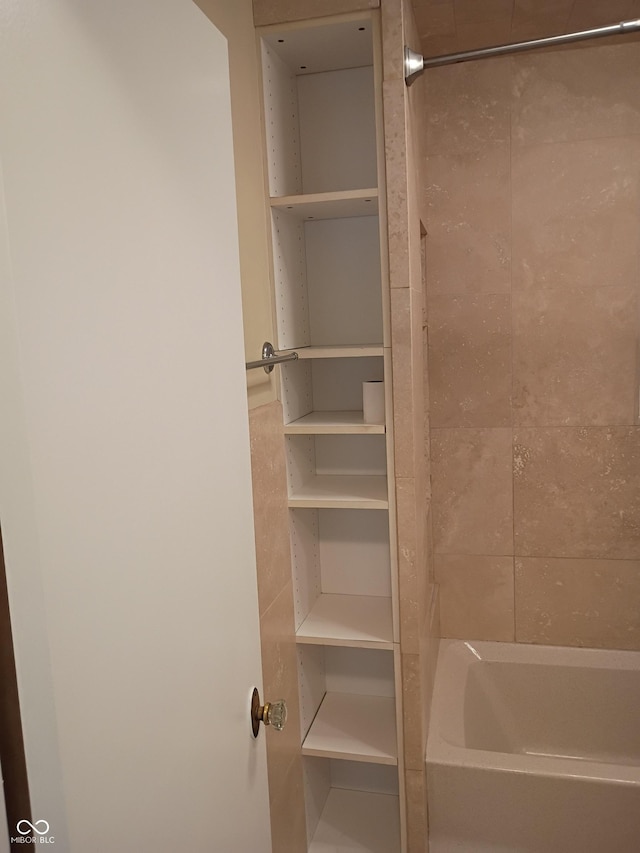 1008 E 61st St, Indianapolis, IN 46220 - view of closet