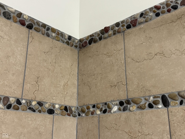 409 Parkway St, Whiteland, IN 46184 - bathroom view