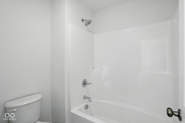 3931 Wren Dr, Brownsburg, IN 46112 - bathroom featuring toilet and bathing tub / shower combination