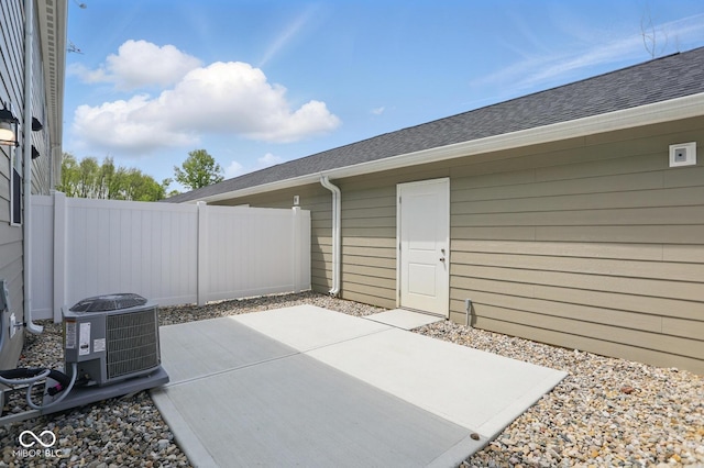 3931 Wren Dr, Brownsburg, IN 46112 - view of patio featuring cooling unit