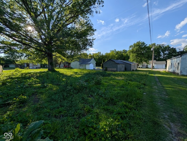 9712 N Price St, Knightsville, IN 47857 - view of yard
