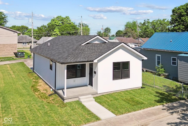 302 Highlawn Ave, Seymour, IN 47274 - view of front facade featuring roof with shingles