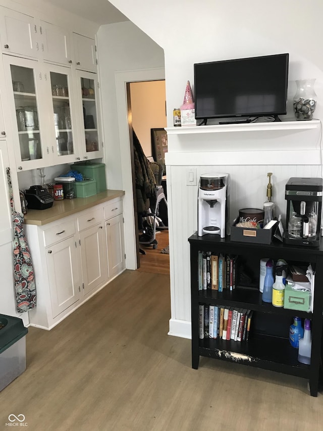1015 Fairfield Ave, Indianapolis, IN 46205 - bar area with wood finished floors
