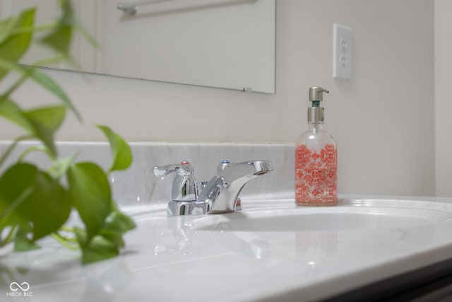 2502 Creekland Dr, Columbus, IN 47201 - bathroom view of vanity