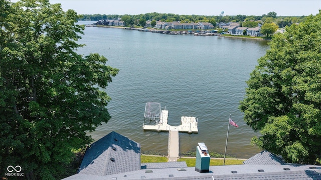 101 Edgewater Dr, Noblesville, IN 46062 - aerial view of a large body of water