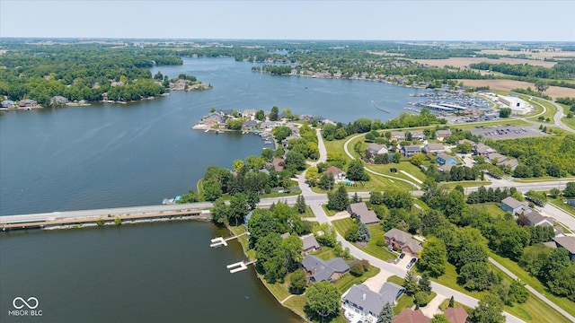 101 Edgewater Dr, Noblesville, IN 46062 - bird's eye view of a nearby body of water