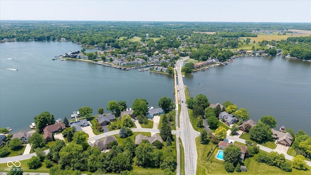 101 Edgewater Dr, Noblesville, IN 46062 - aerial perspective of suburban area featuring a large body of water