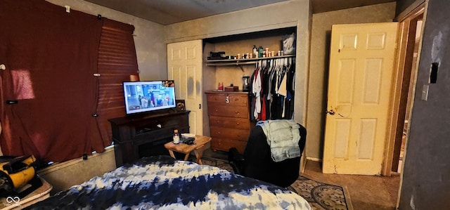 1619 Crest Ct, Indianapolis, IN 46214 - bedroom with a closet and carpet flooring