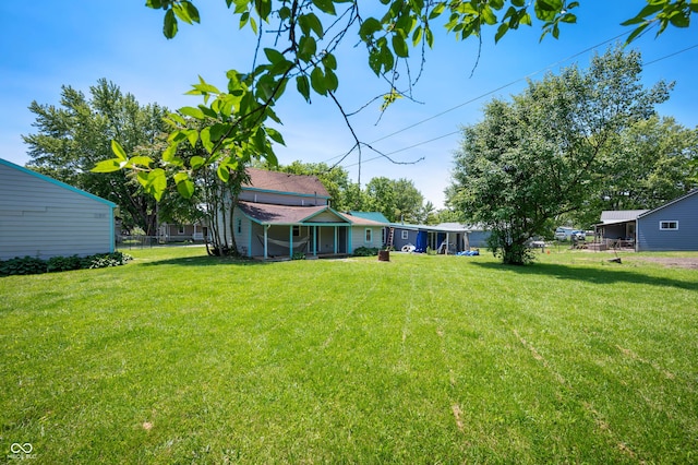 2618 High St, New Castle, IN 47362 - view of yard